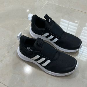 Kids Adidas Snickers Shoes